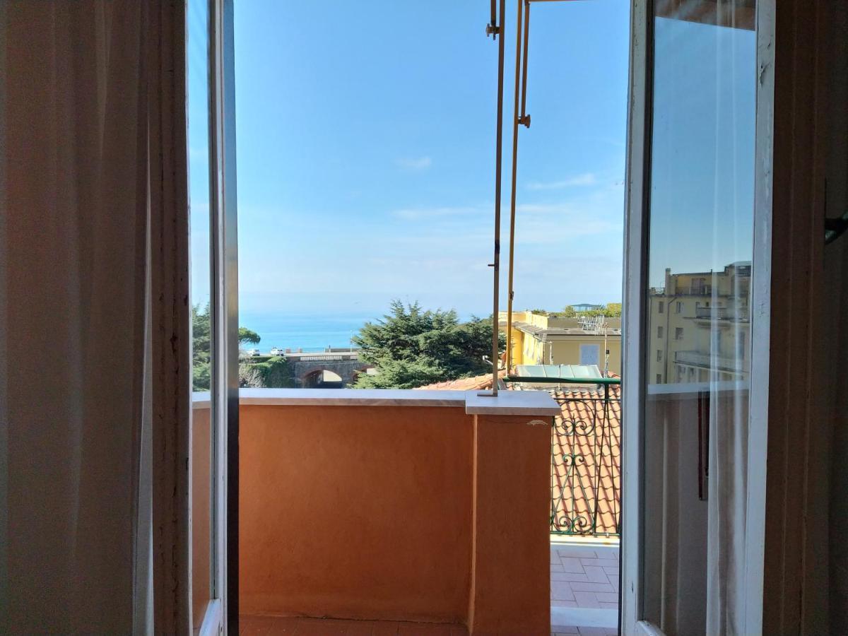 Bianca House Sea View Apartment Леванто Екстериор снимка